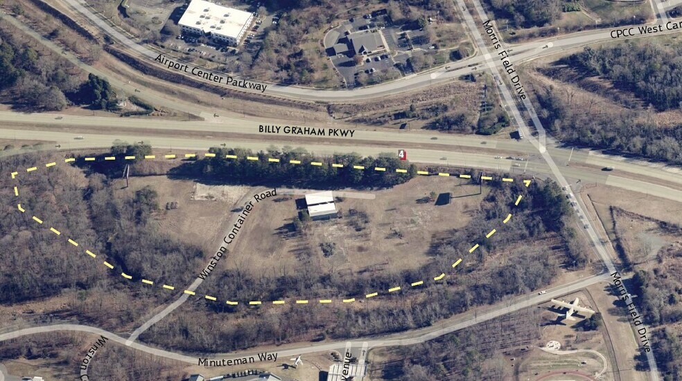 4901 Winston Container Rd, Charlotte, NC à louer - Photo du bâtiment - Image 1 de 6