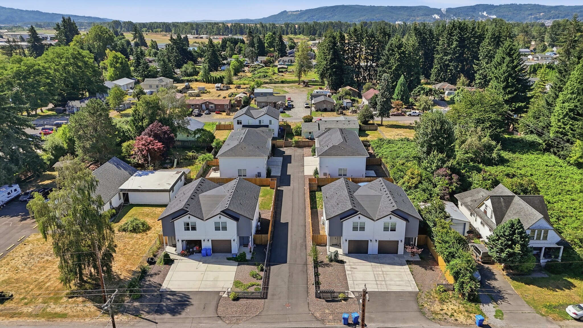972 Walnut St, Kelso, WA for sale Primary Photo- Image 1 of 49