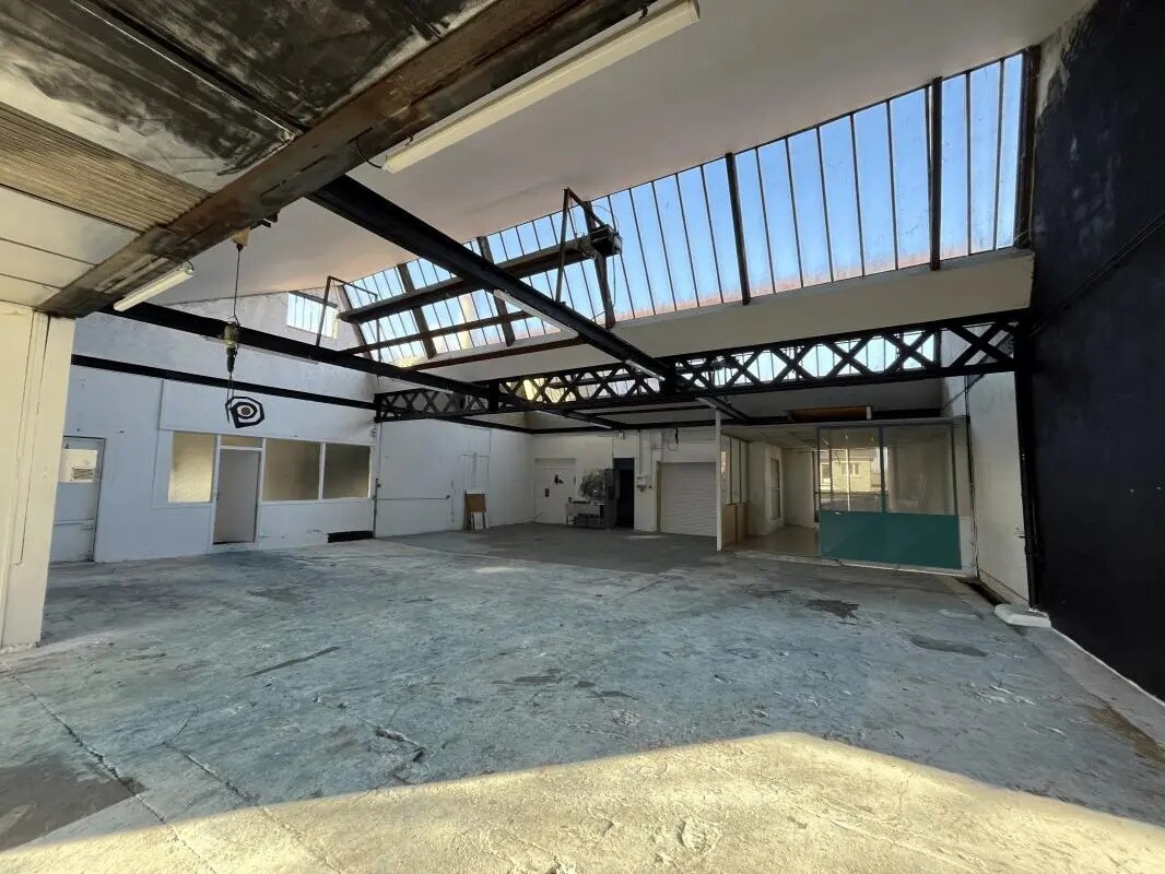 1033 Avenue Victor Hugo, Rillieux-la-Pape for lease Building Photo- Image 1 of 9