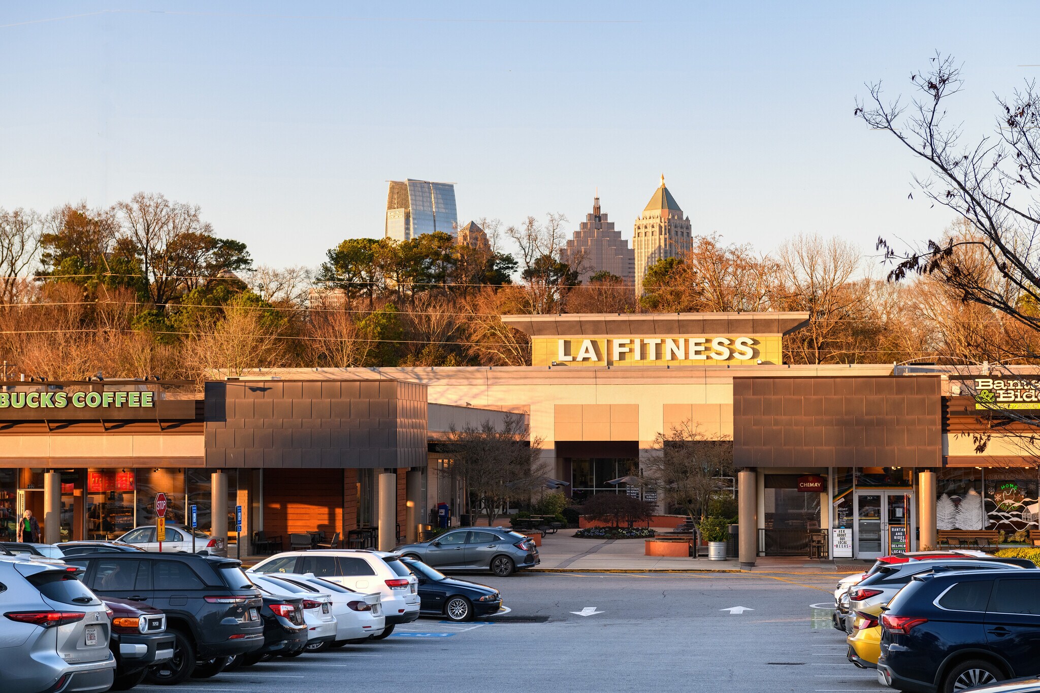 1544 Piedmont Rd NE, Atlanta, GA à louer Photo du bâtiment- Image 1 de 5