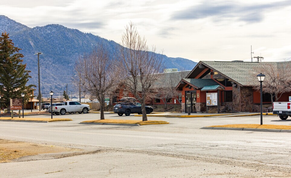 1820 Meadowlark ln, Butte, MT à vendre - Photo du bâtiment - Image 3 de 11