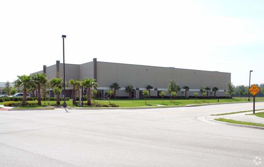 6420 Hazeltine National Dr, Orlando, FL à vendre - Photo principale - Image 2 de 14