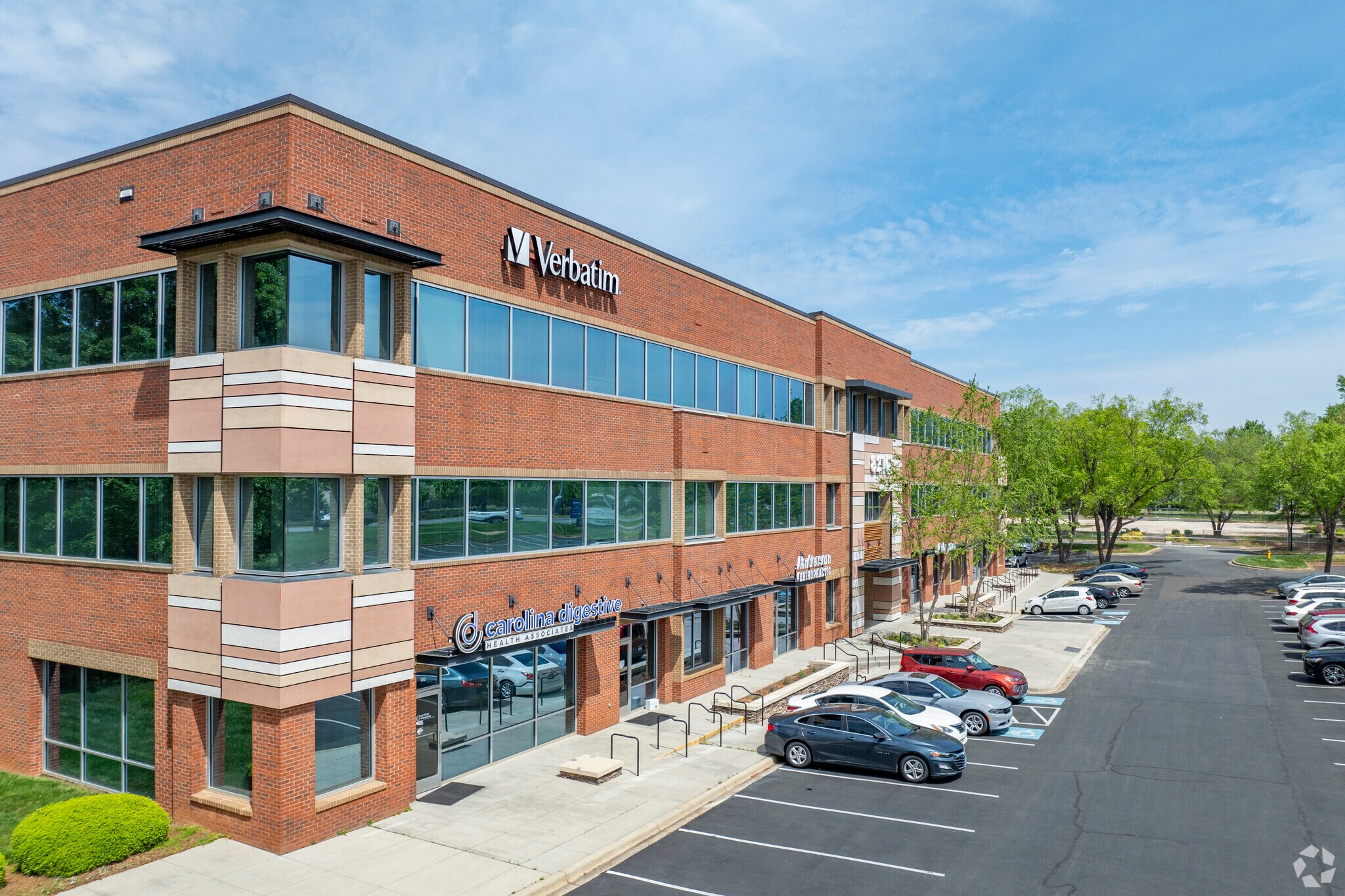 8210 University Executive Park Dr, Charlotte, NC for lease Primary Photo- Image 1 of 17