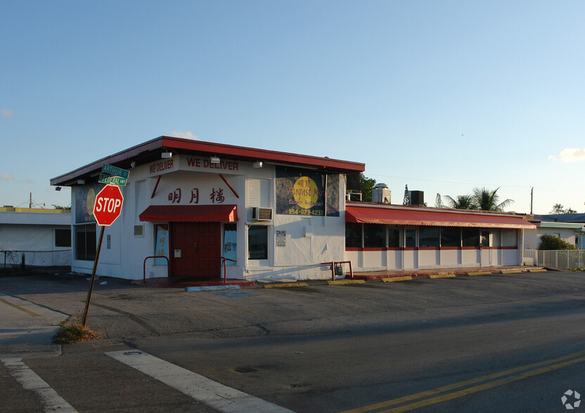 1301 N Federal Hwy, Hollywood, FL for sale - Building Photo - Image 2 of 4