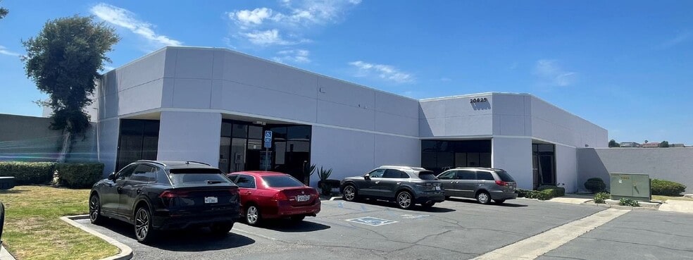 20625 Valley Blvd, Walnut, CA for lease - Building Photo - Image 1 of 6