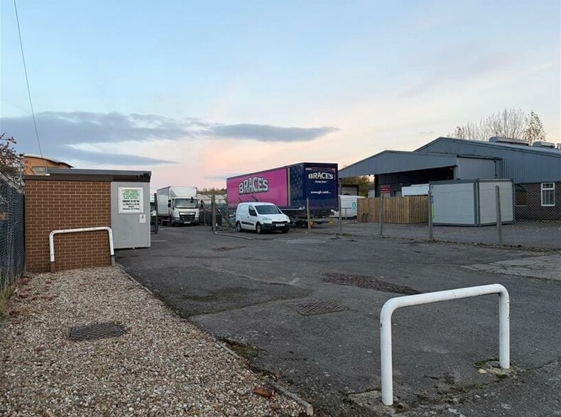 3a Gazelle Rd, Yeovil for lease - Other - Image 3 of 3