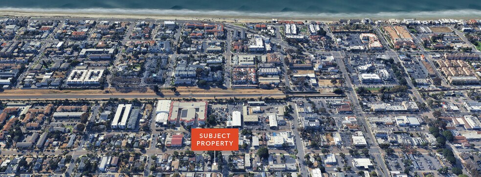 635 Pine Ave, Carlsbad, CA à vendre - Photo du bâtiment - Image 2 de 3