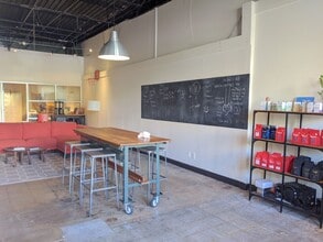 216 14th St NW, Atlanta, GA for lease Interior Photo- Image 2 of 9