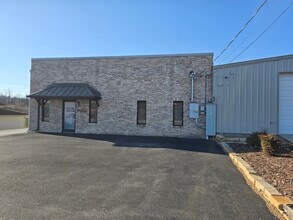 115 Mary St, Johnson City, TN for lease Interior Photo- Image 2 of 12