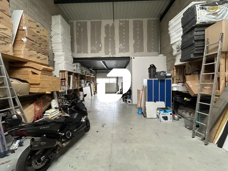 Flex dans Saint-Pierre-du-Perray à louer - Photo intérieure - Image 2 de 4