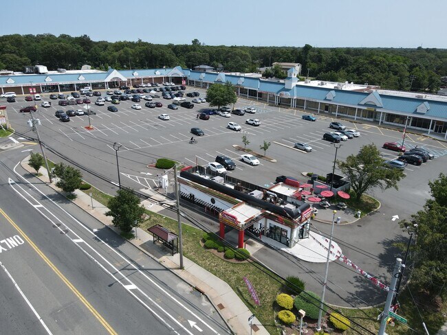 More details for 300-318 Portion Rd, Ronkonkoma, NY - Retail for Lease