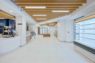 1674 Broadway, New York, NY à louer Photo intérieure- Image 2 de 3