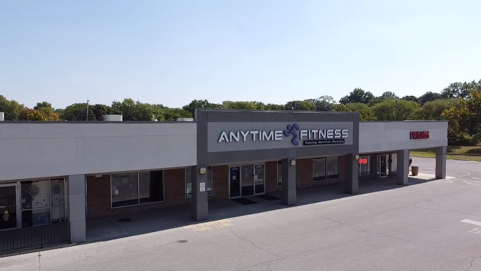 6302-6770 E State Blvd, Fort Wayne, IN à louer - Photo du bâtiment - Image 3 de 9