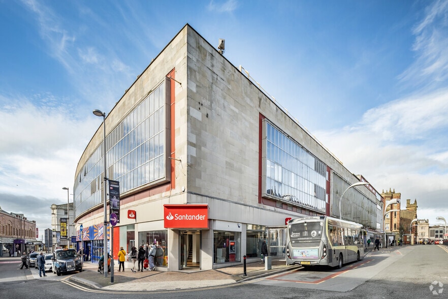 20-36 Church St, Blackpool for lease - Building Photo - Image 3 of 8