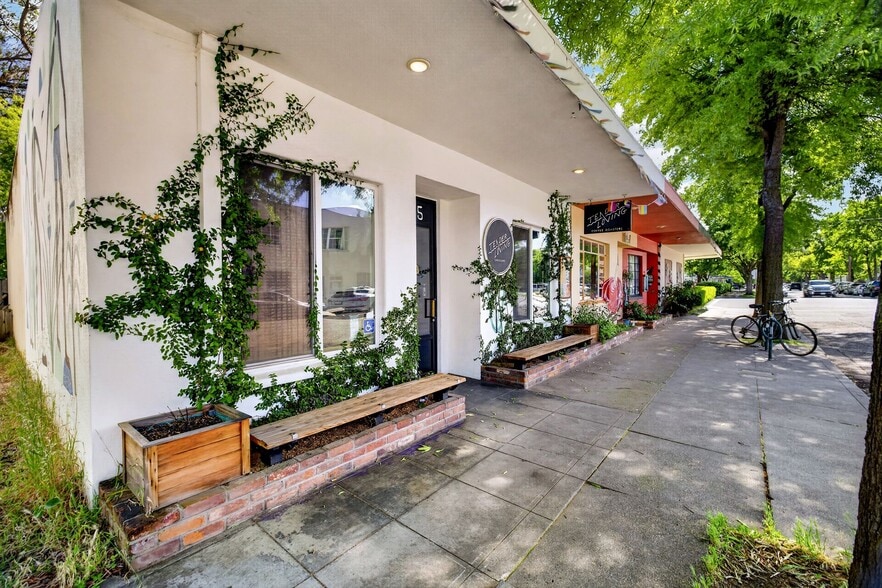 351 E 6th St, Chico, CA for sale - Building Photo - Image 2 of 9