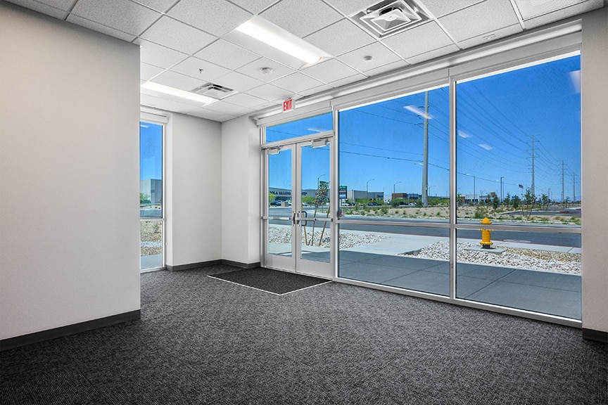 9590 S Rainbow Blvd, Las Vegas, NV for lease - Interior Photo - Image 3 of 5