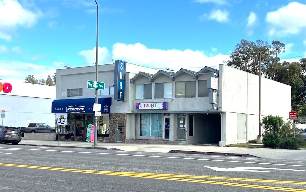 22026-22030 Ventura Blvd, Woodland Hills, CA for lease Building Photo- Image 1 of 7