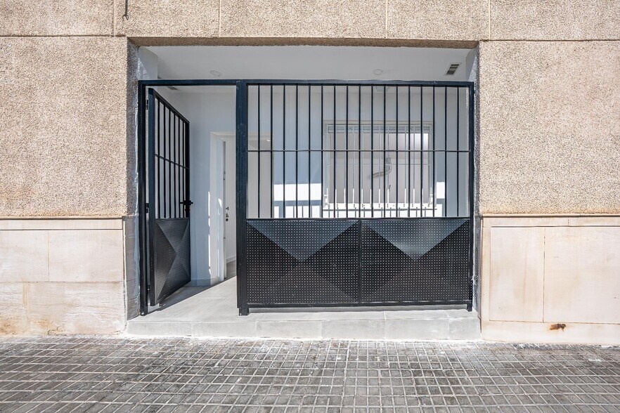Carrer Joaquín Martínez Maciá, 62, Elche, Alicante à vendre - Photo du bâtiment - Image 3 de 33