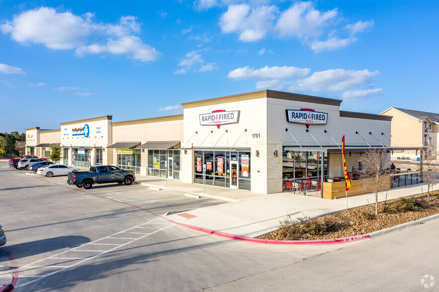 1761 S State Highway 46, New Braunfels, TX for lease - Primary Photo - Image 1 of 18