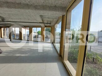 Plus de détails pour Commerce de détail à louer