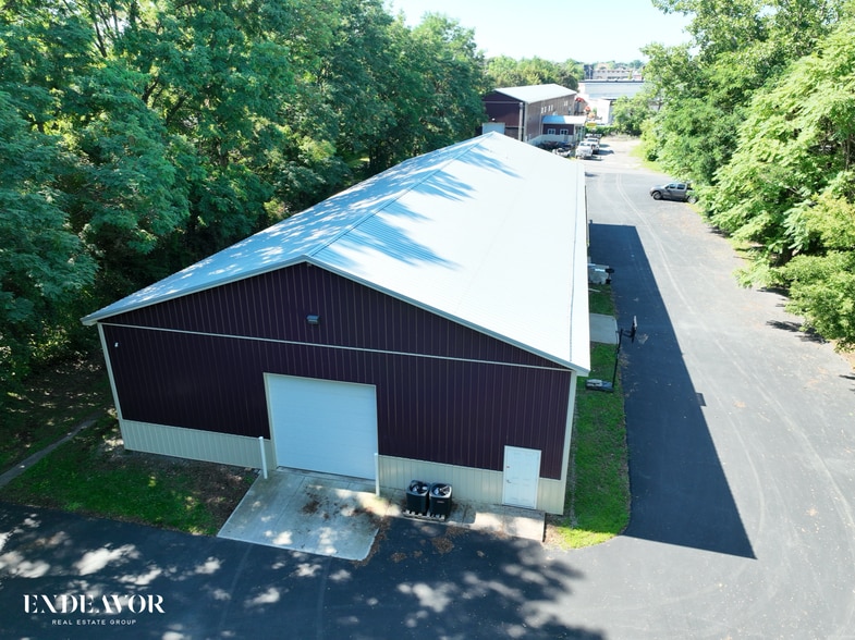 528 Hollenbeck St, Rochester, NY for sale - Building Photo - Image 2 of 6
