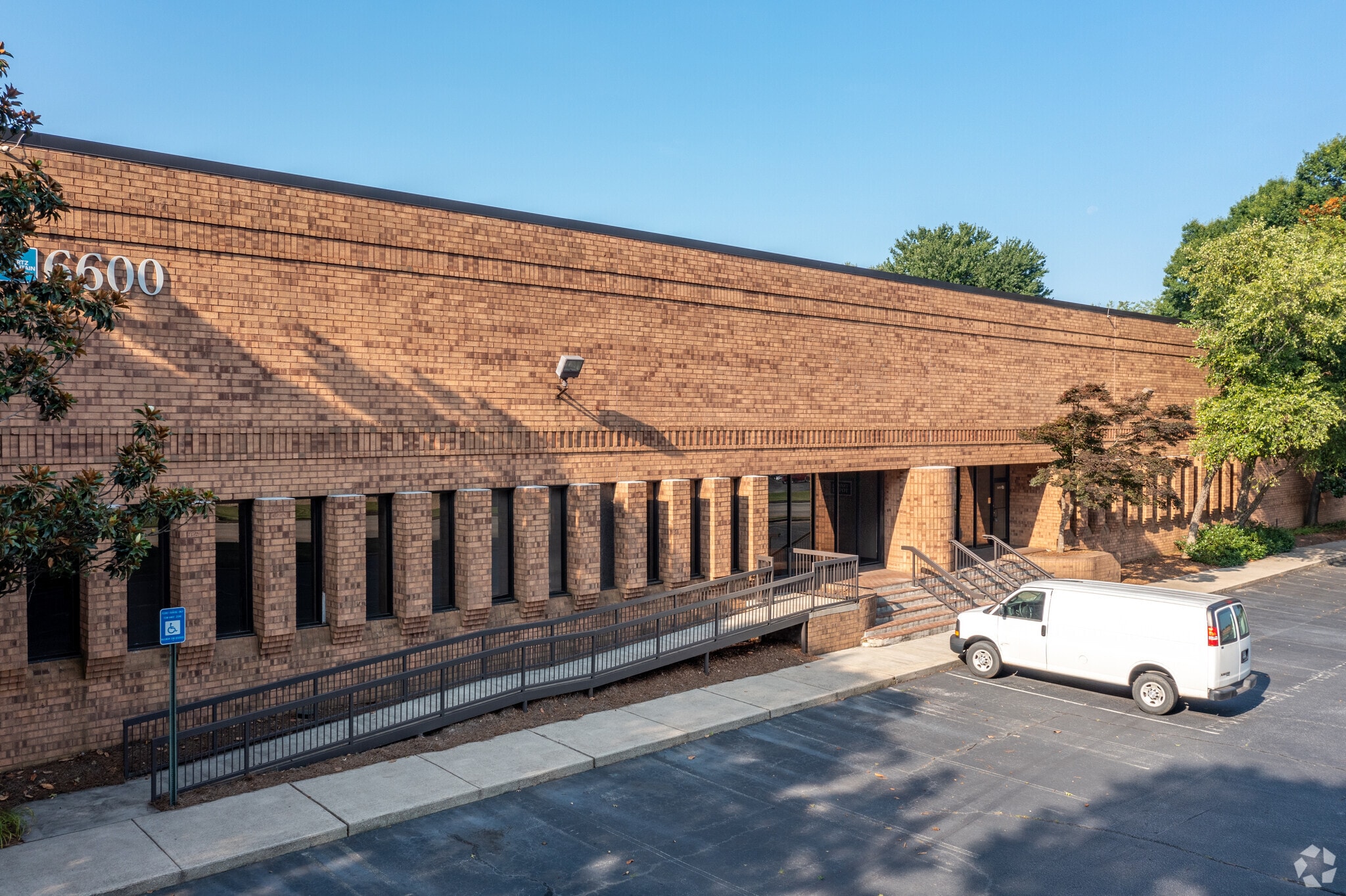 6600 Jimmy Carter Blvd, Norcross, GA for lease Primary Photo- Image 1 of 7