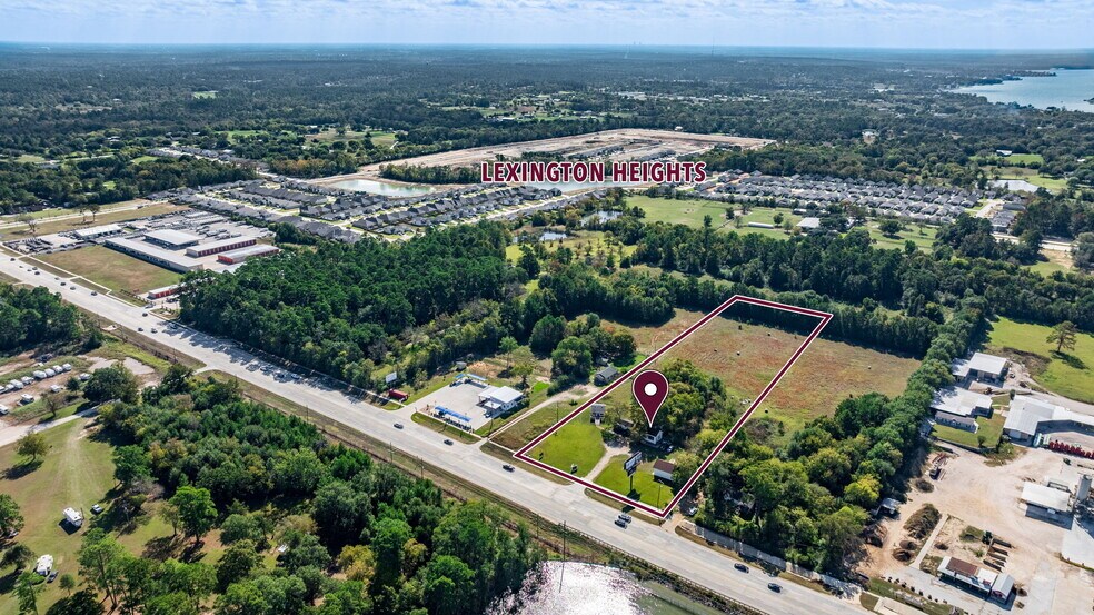 12159 FM 1097 Rd W, Willis, TX à vendre - Photo du bâtiment - Image 2 de 29