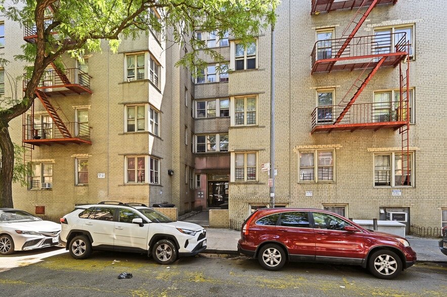 2310 Creston Ave, Bronx, NY for sale - Building Photo - Image 3 of 41