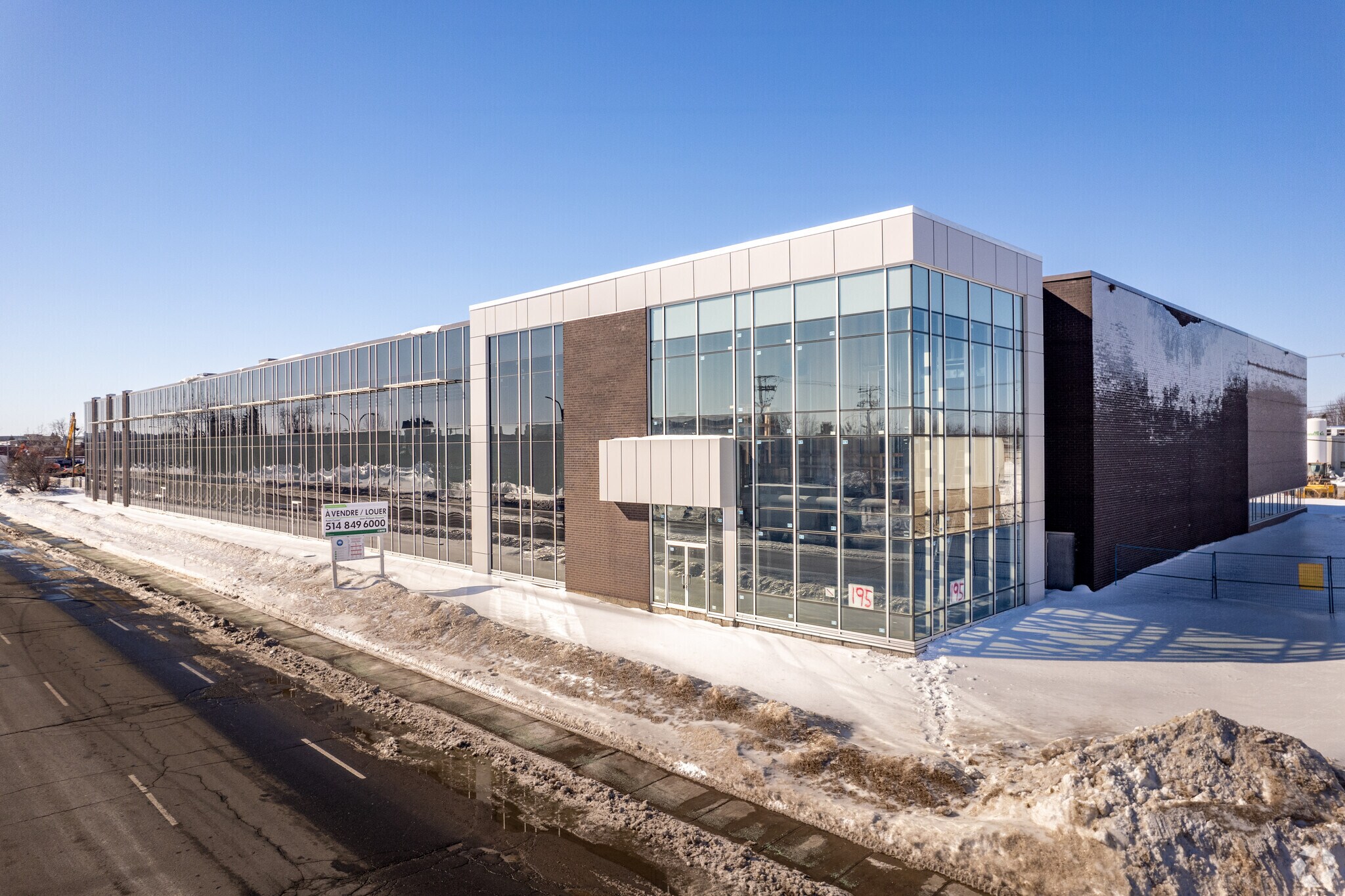 195-197 Boul Brunswick, Pointe-claire, QC for sale Building Photo- Image 1 of 1