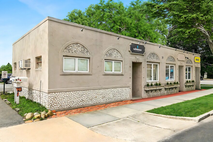 59 Maple St, Southampton, NY à vendre - Photo du bâtiment - Image 3 de 8