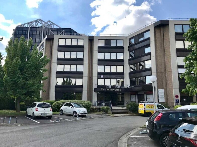 Bureau dans Créteil à louer - Photo du bâtiment - Image 3 de 3