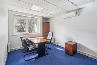 Plus de détails pour 19 Rue Diderot, Issy-les-Moulineaux - Bureau à louer