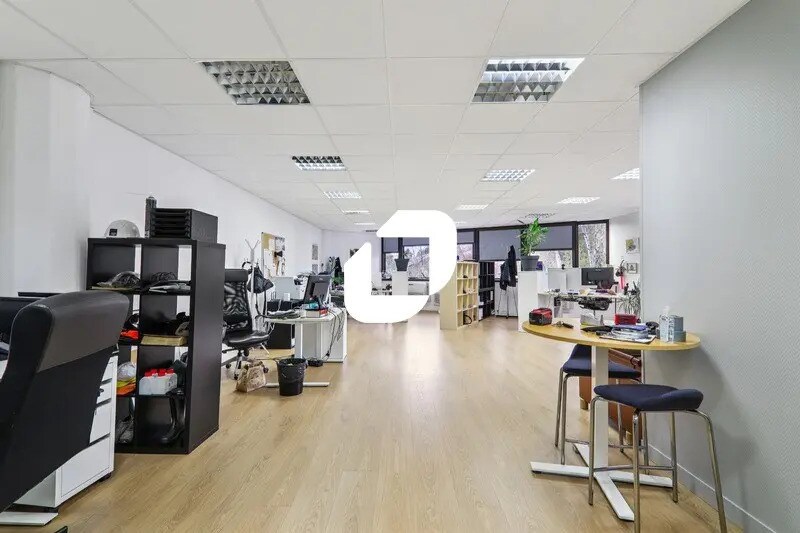 Office in Argenteuil for sale - Interior Photo - Image 3 of 14