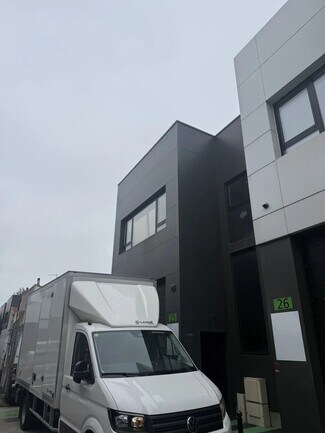 Plus de détails pour Local d'activités à louer