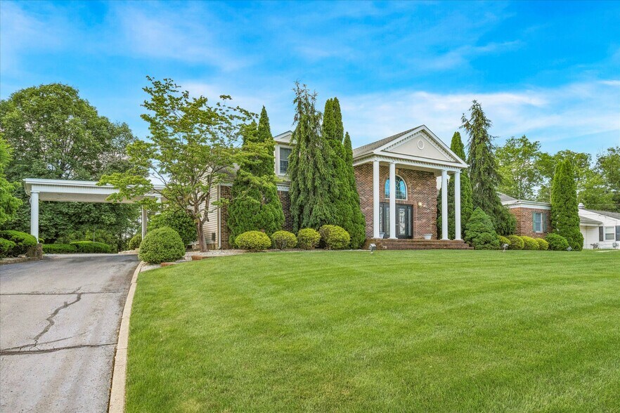 1584 Parkside Ave, Trenton, NJ à vendre - Photo principale - Image 1 de 10