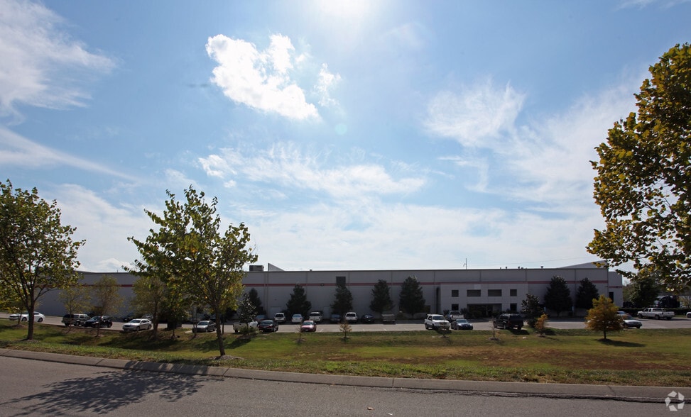 3801 Logistics Way, Antioch, TN for lease - Primary Photo - Image 1 of 2