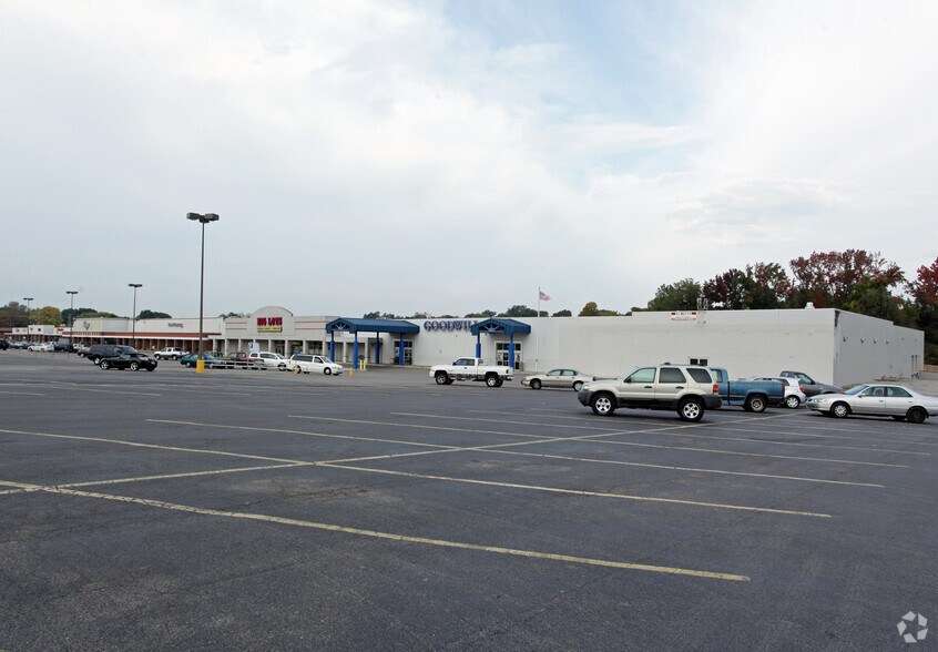 8017-8061 US Highway 51 N, Millington, TN à louer - Photo principale - Image 1 de 7