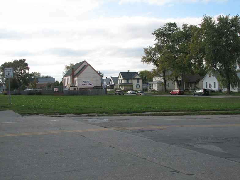 N 8th St, Council Bluffs, IA for sale - Building Photo - Image 1 of 2