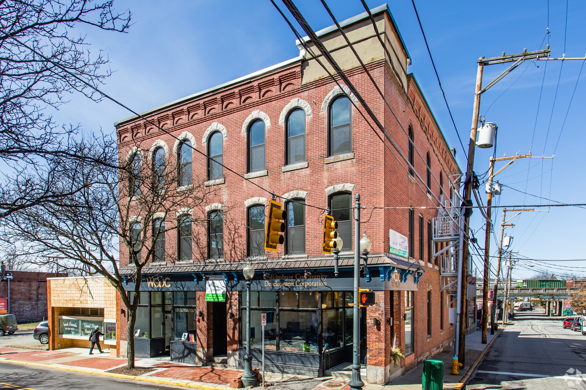 725-729 Wood St, Wilkinsburg, PA à louer Photo du bâtiment- Image 1 de 15