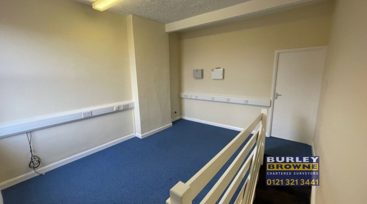 9-9A Gate Ln, Sutton Coldfield à louer Photo intérieure- Image 1 de 3