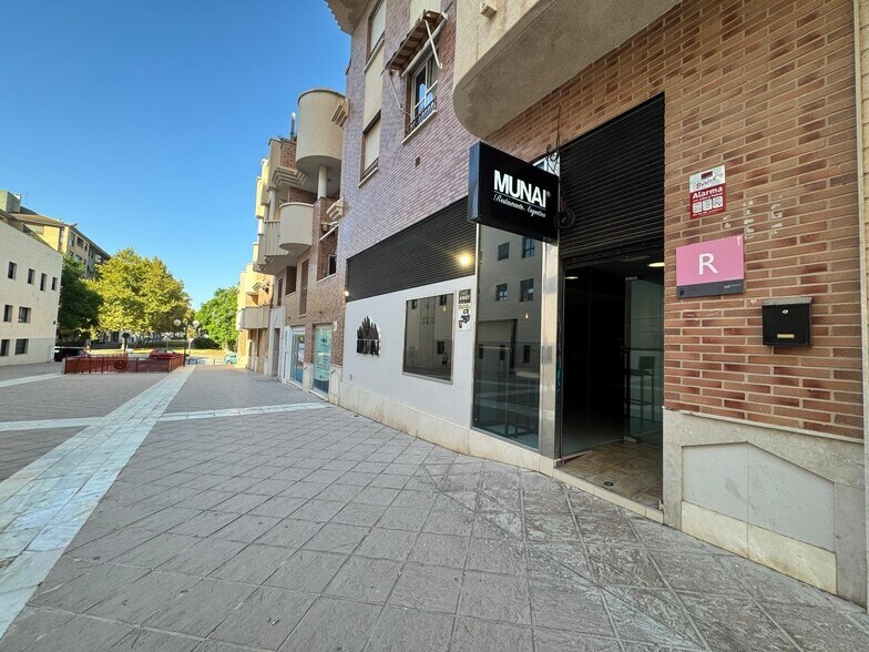 Calle de la Reina Sofía, Murcia, Murcia à vendre - Photo du bâtiment - Image 3 de 48
