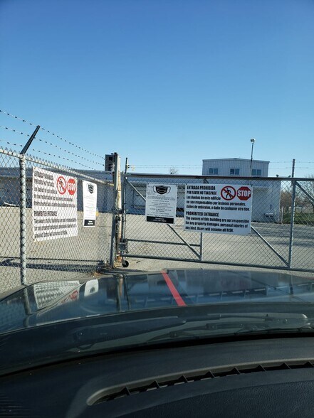 5025 S 33rd St, Omaha, NE à vendre - Photo du bâtiment - Image 3 de 7