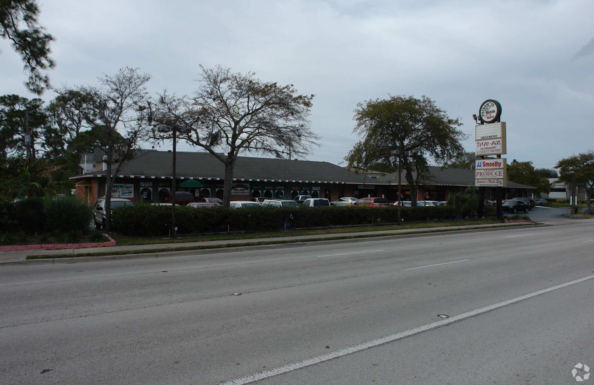 6000 4th St, Saint Petersburg, FL for lease Primary Photo- Image 1 of 3