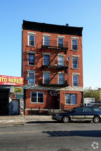 639 Union St, Brooklyn, NY à vendre - Photo du bâtiment - Image 3 de 3