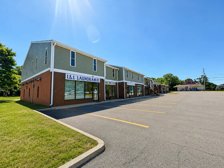 786 Providence St, Woonsocket, RI for sale - Building Photo - Image 3 of 6