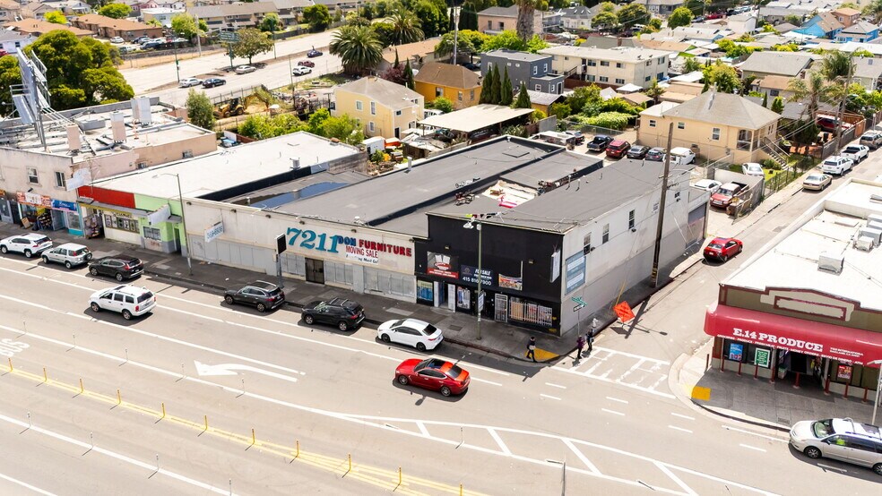 7201-7215 International Blvd, Oakland, CA à vendre - Photo principale - Image 1 de 32