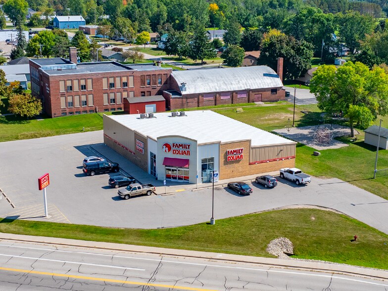 105 Business 141 S, Coleman, WI à vendre - Photo du bâtiment - Image 2 de 3