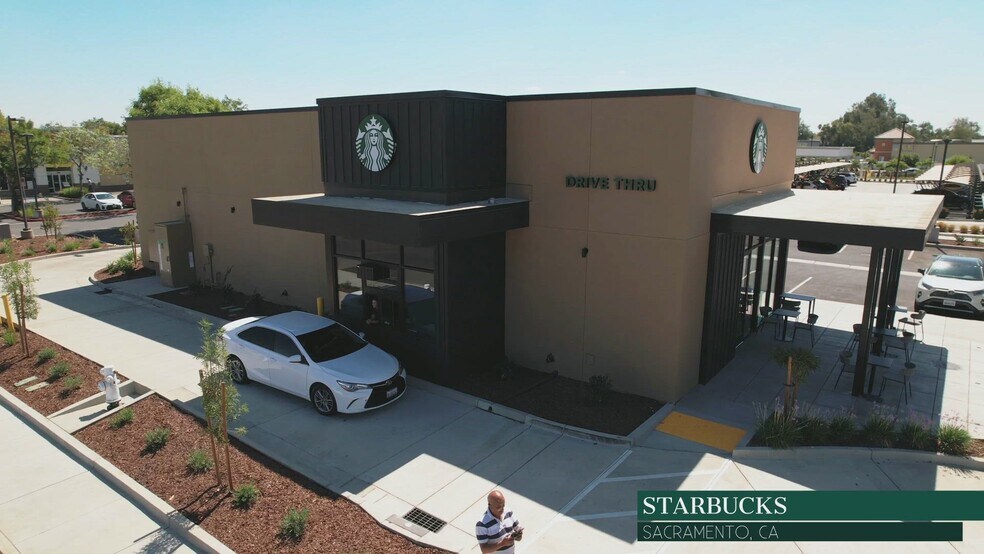 8306 Elk Grove Florin Rd, Sacramento, CA à vendre - Vidéo sur l’inscription commerciale - Image 2 de 5