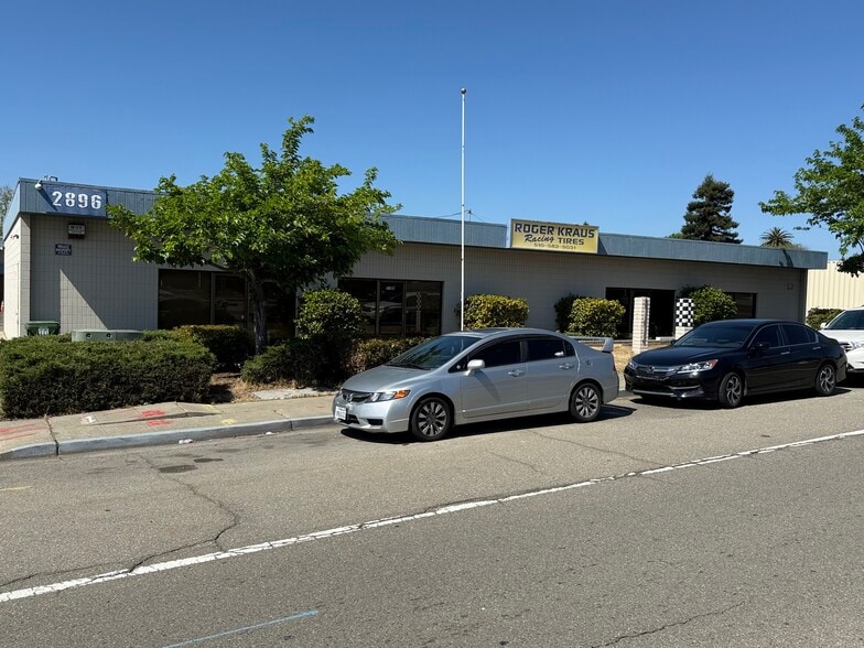 2882 Grove Way, Castro Valley, CA for lease - Building Photo - Image 2 of 10