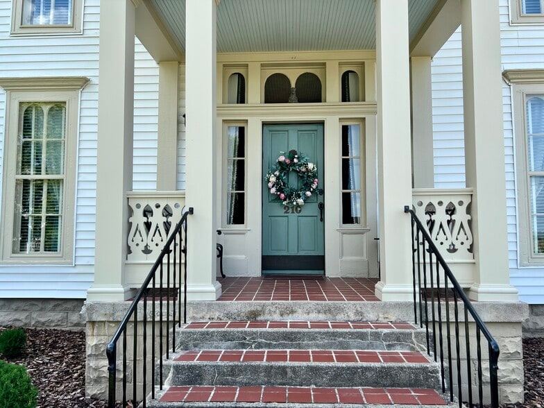 210 S College St, Franklin, KY for sale - Building Photo - Image 2 of 28